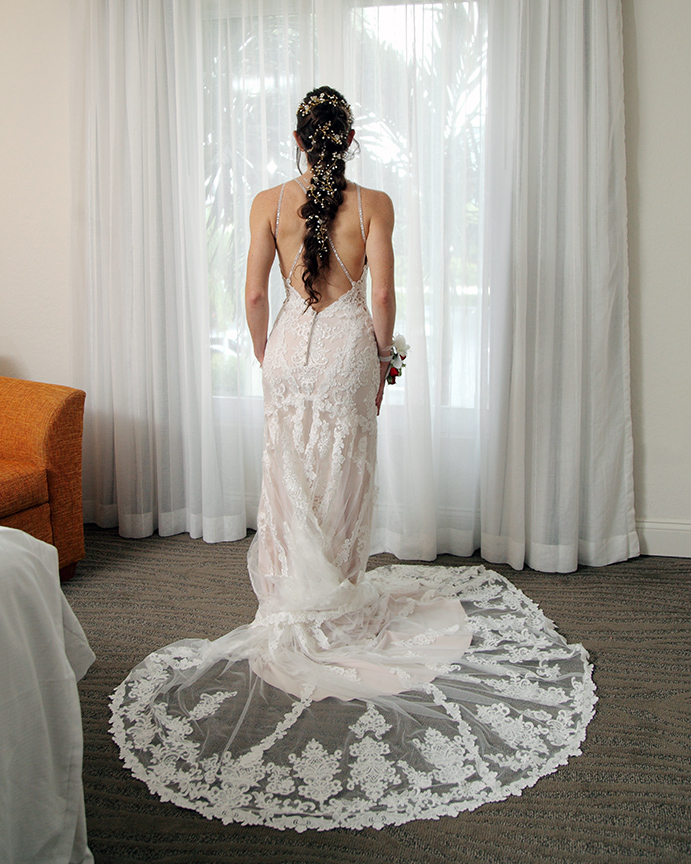 1DRESSBACK