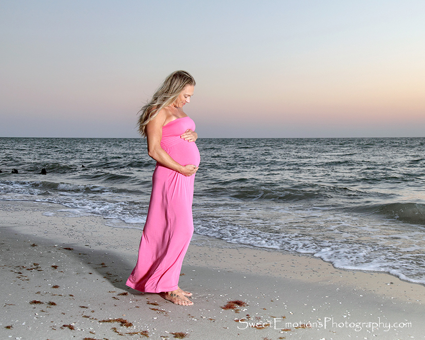 MATERNITYTBEACH1